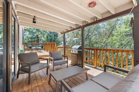 Tree top views with privacy! Propane BBQ