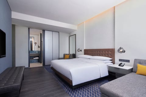 Junior Suite, 1 Bedroom | Premium bedding, down comforters, minibar, in-room safe