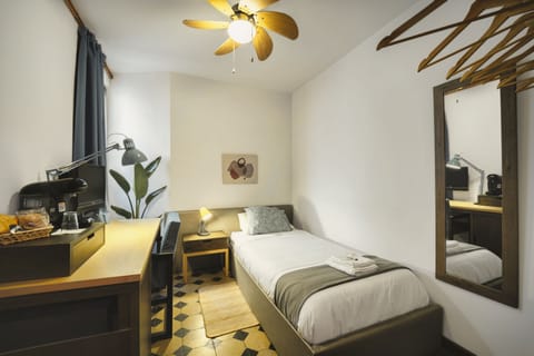 Standard Double or Twin Room, Courtyard View | Premium bedding, down comforters, memory foam beds, free minibar items