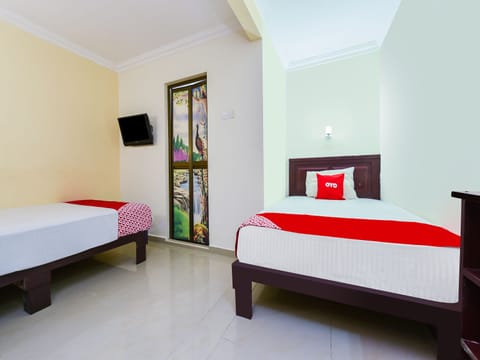 Deluxe Twin Room | Free WiFi, bed sheets