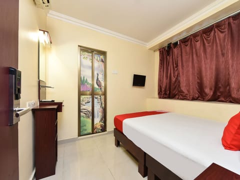 Deluxe Double Room | Free WiFi, bed sheets