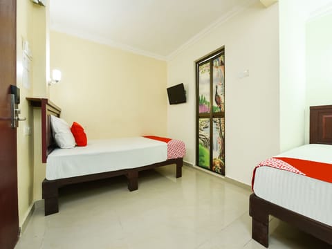 Deluxe Twin Room | Free WiFi, bed sheets