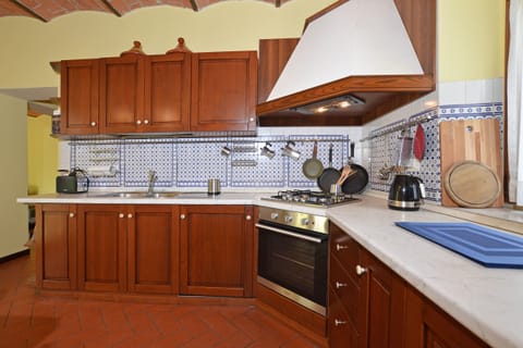 Kitchen and dining area