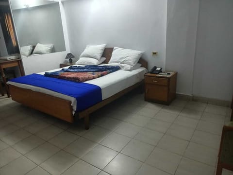 Business Room, 1 Double Bed | Free WiFi