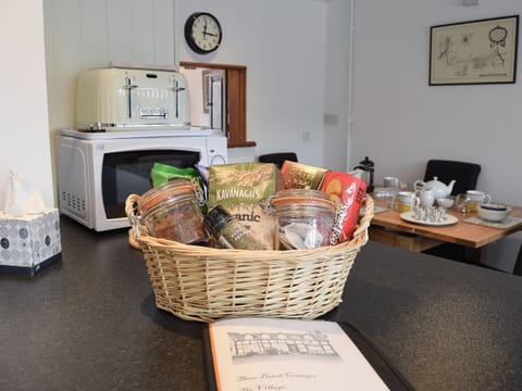 Welcome pack | Three Batch Cottages, Chaddesley Corbett, near Bromsgrove