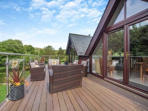 Sitting-out-area | Chestnut Lodge, Portpatrick