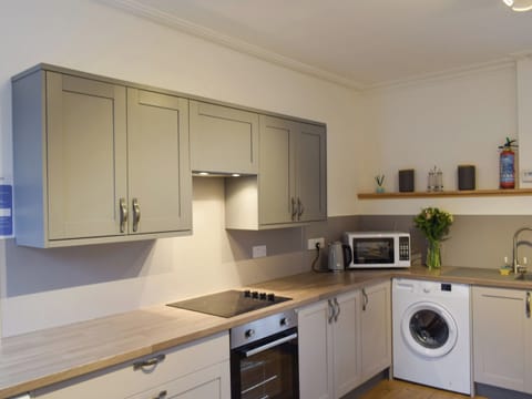 Kitchen | Coachman&rsquo;s Cottage, Falkland