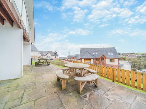 Deightful sitting out area | 7 Military Drive - Military Drive, Portpatrick, near Stranraer