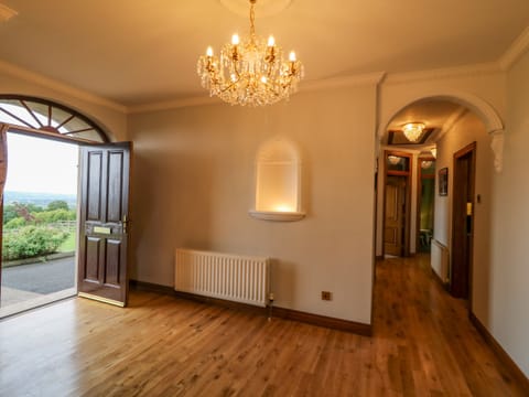 Cottage | 3 bedrooms, individually decorated, individually furnished, free WiFi