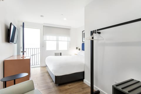 Gallery Double Room | In-room safe, free WiFi, bed sheets