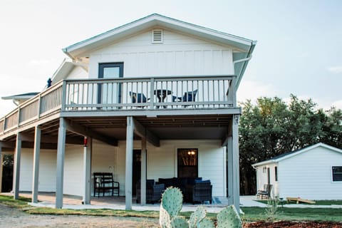 Expansive deck and porch spaces.  Upper decks with 3 wings, Lower porches with plenty of seating, hanging hammock chairs, and back deck and porch of casita.  Not to mention, all the additional outdoor space for recreating. 
