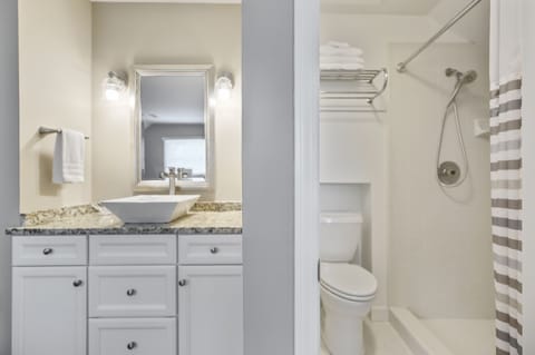 Exclusive Room | Bathroom | Designer toiletries, hair dryer, towels, soap