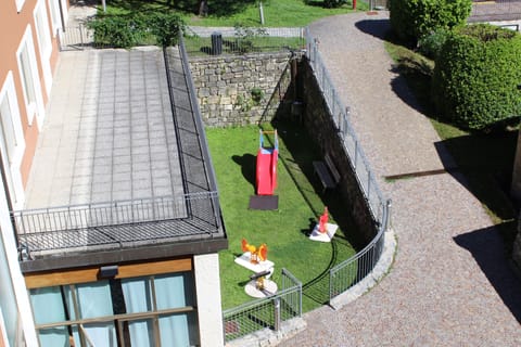 Children's play area - outdoor