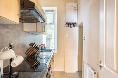 Apartment | Private kitchen | Fridge, microwave, oven, stovetop