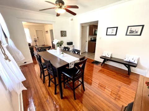 Spacious, 6-person dining space to gather.