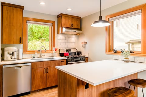 Second floor kitchen, fully equipped. 