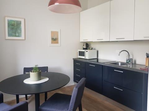 City Apartment | Private kitchen | Espresso maker, coffee/tea maker, electric kettle