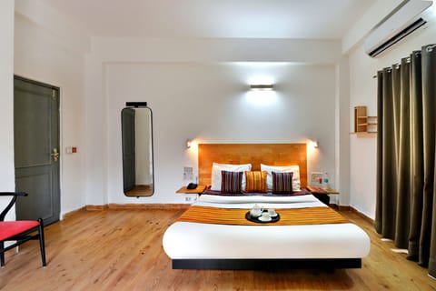 Classic Room | Egyptian cotton sheets, premium bedding, Select Comfort beds, free WiFi