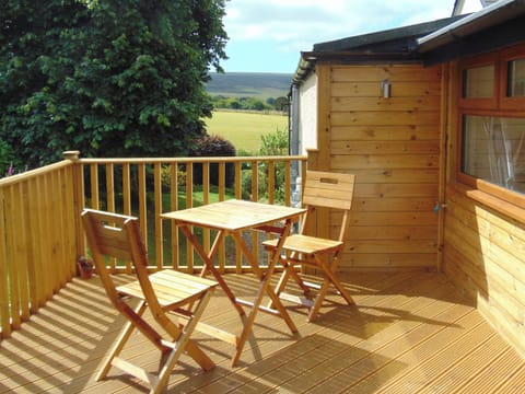 Sitting-out-area | Durcombe Water Annexe, Lynton