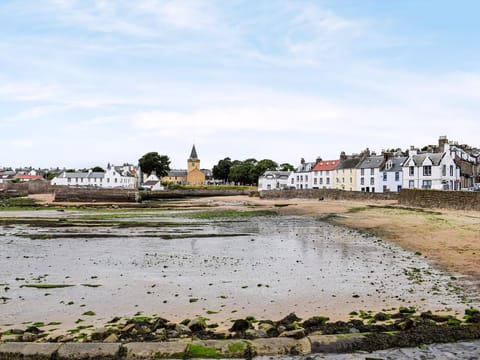 Surrounding area | Lightkeeper’s Rest, Anstruther
