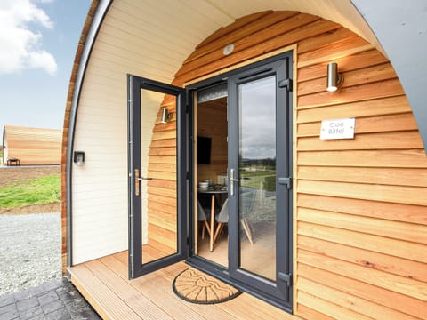 Exterior | Cae Bitfel - Podiau Efyrnwy Pods, Llanwddyn