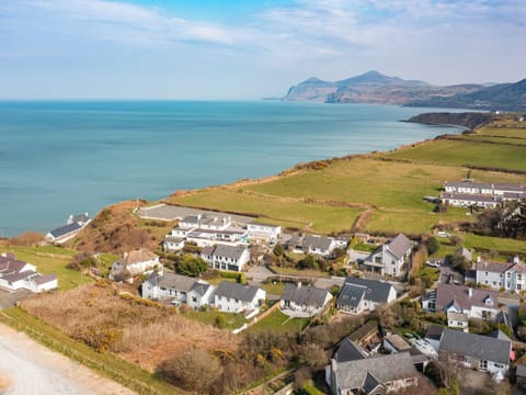 Min y Traeth (By the Beach), Morfa Nefyn, near LLyn Peninsula