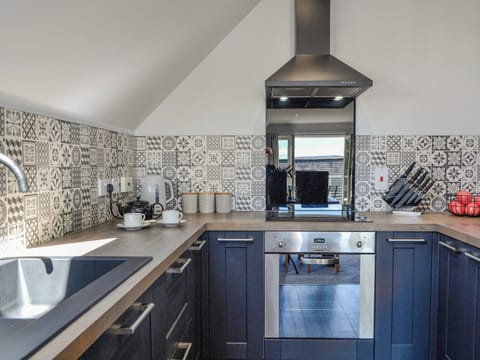 Kitchen area | Queen’s View Lodge, Banchory