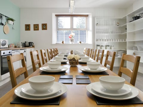 Extensive dining facilities within large kitchen/diner | Hartleyburn Hall, Halton Lea Gate, near Brampton