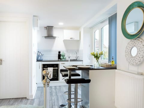 Open plan living space | Meadow View - The Old Strawberry Barn Studios, Cheddar