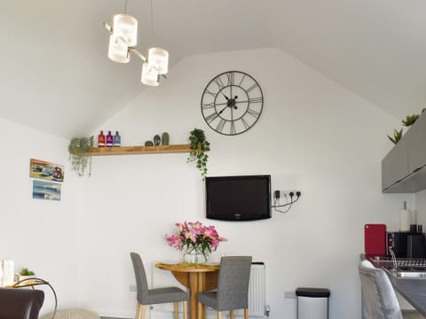 Open plan living space | Lawn Vista Cabin, Barnstaple