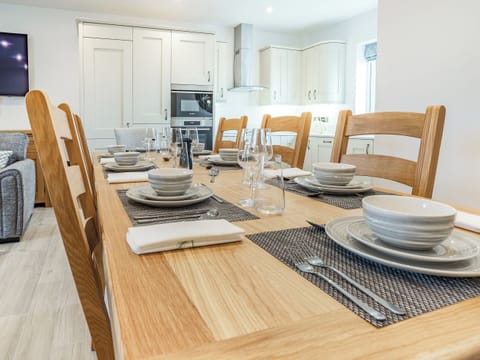Dining Area | Copper Beech Cottage - Coastal View Cottages, Ludchurch, near Narberth