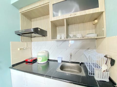 Apartment, 3 Bedrooms | Private kitchen | Fridge, stovetop, dishwasher, cookware/dishes/utensils