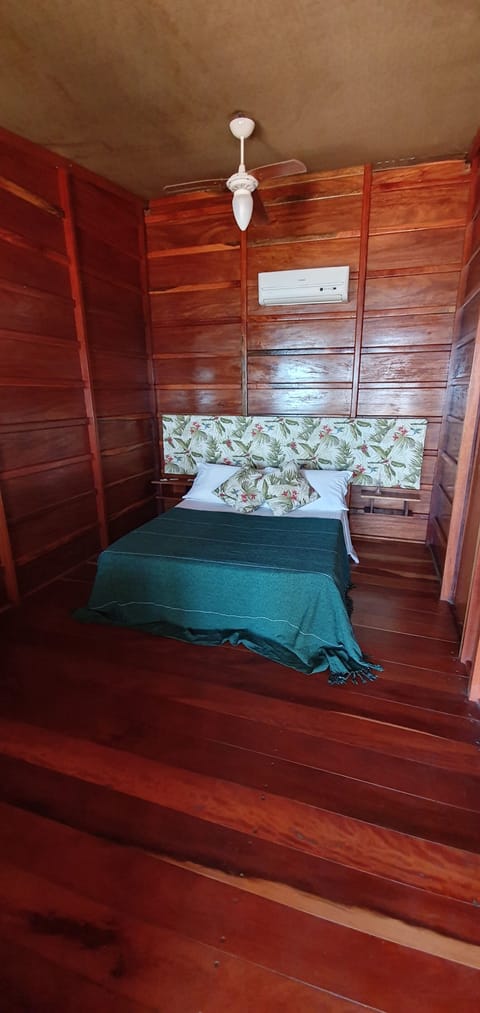 Superior Cabin | Minibar, individually decorated, bed sheets