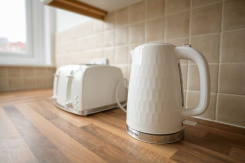 Superior Apartment, Private Bathroom (with Private Hot Tub) | Shared kitchen