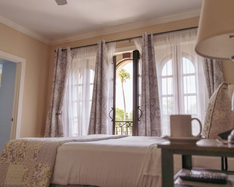 Hypo-allergenic bedding, blackout drapes, iron/ironing board, free WiFi