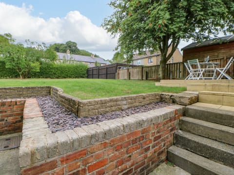 Cottage | Property grounds