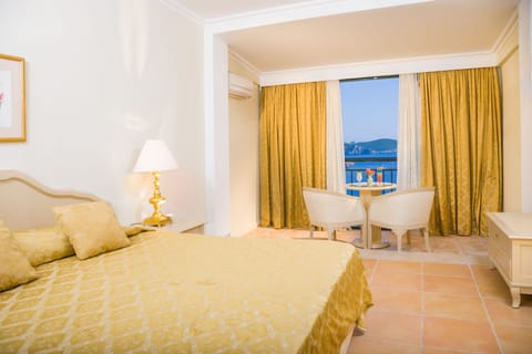 Superior Bungalow (Scenic Sea View) | In-room safe, desk, free WiFi, bed sheets