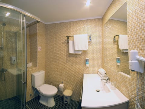 Free toiletries, hair dryer, towels