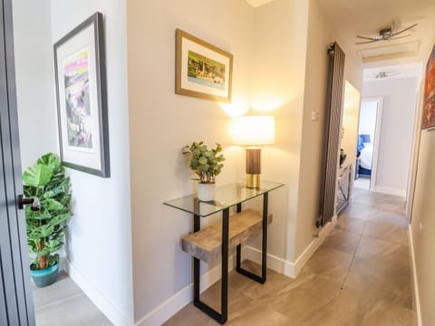 3 bedrooms, individually decorated, individually furnished, free WiFi