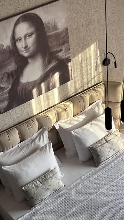 Family Room | Egyptian cotton sheets, premium bedding, minibar, desk