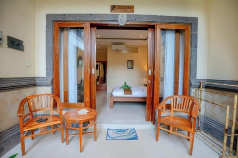 Deluxe Room | Desk, free WiFi