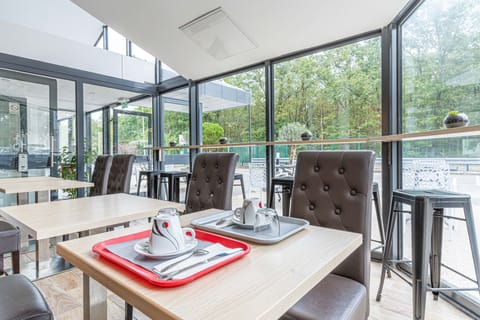 Daily buffet breakfast (EUR 7.50 per person)