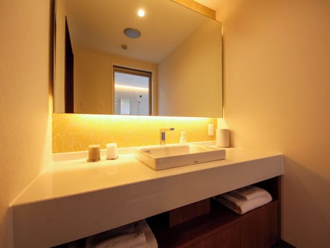 Junior Suite | Bathroom | Towels