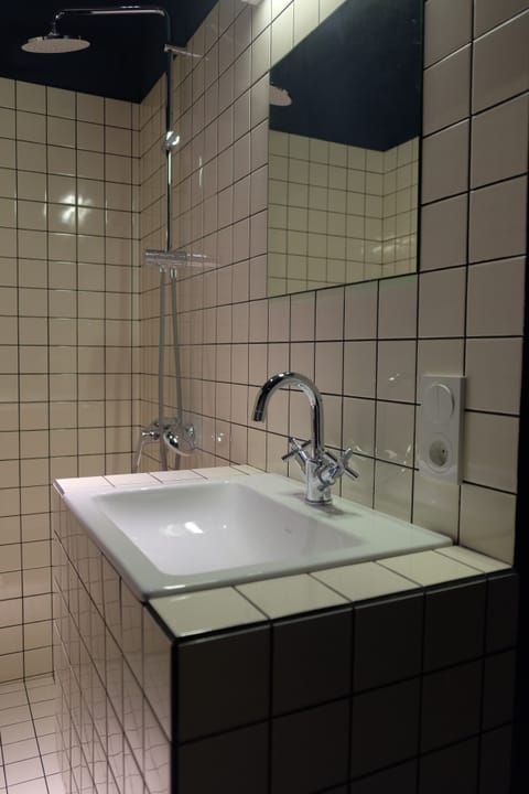 Standard Double Room | Bathroom | Free toiletries, hair dryer, bathrobes, slippers