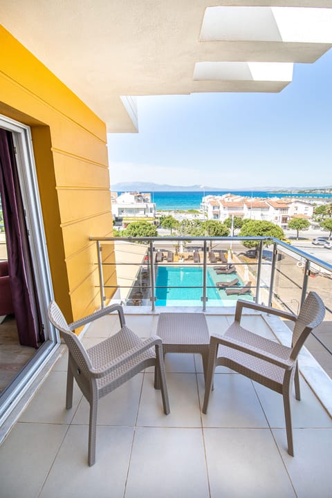 Classic Suite, Sea View | Balcony