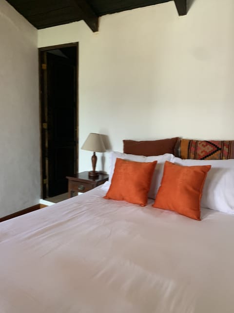 Basic Double Room | Free WiFi, bed sheets