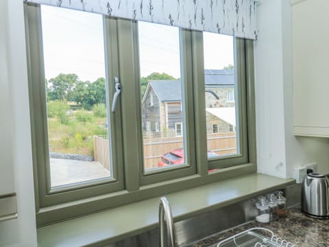 2 bedrooms, individually decorated, individually furnished, free WiFi