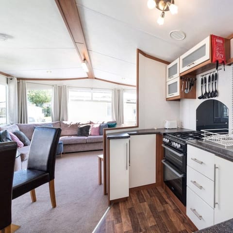 Open plan kitchen / living space