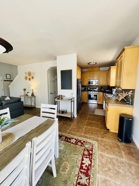 Open dining room & kitchen