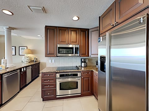 Condo, Multiple Beds, Balcony, Ocean View (#904C - No Pets Allowed) | Private kitchen | Fridge, microwave, oven, stovetop